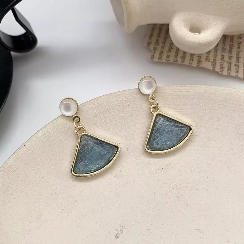 Blue Bling Triangle Cubic Drop Earrings Gifts Korean Jewelry Womens Accessories Luxury Fashion Dating Party Clubber Elegant Wedd