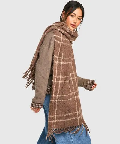 boohoo Womens Brushed Flanneled Fringe Scarf