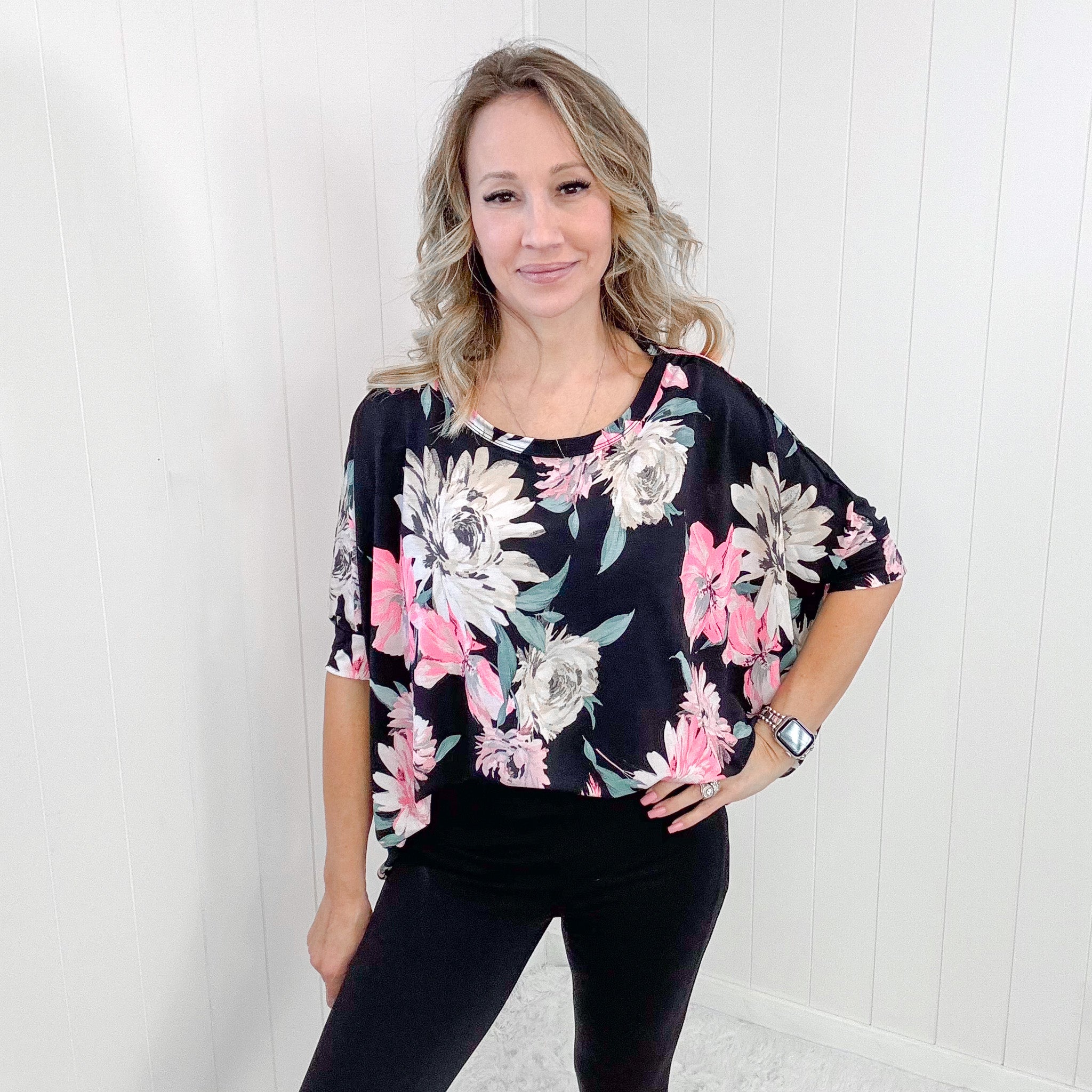 Dear Scarlett Essential Blouse in Black Floral