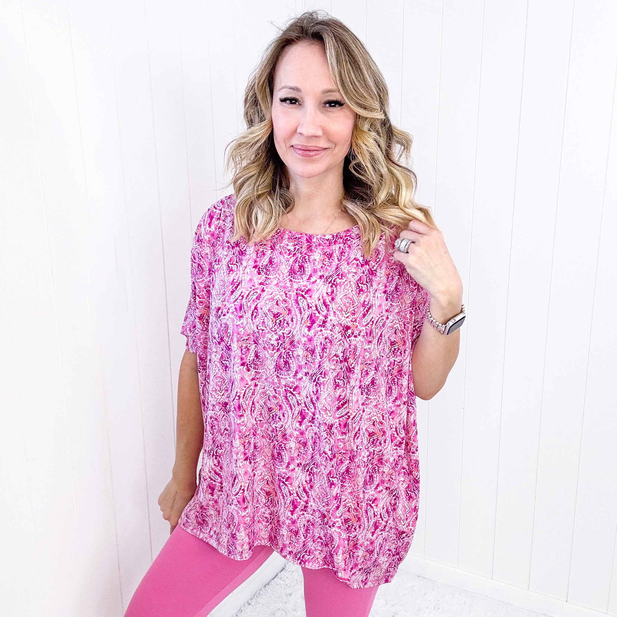 Dear Scarlett Essential Blouse in Fuchsia and White Paisley