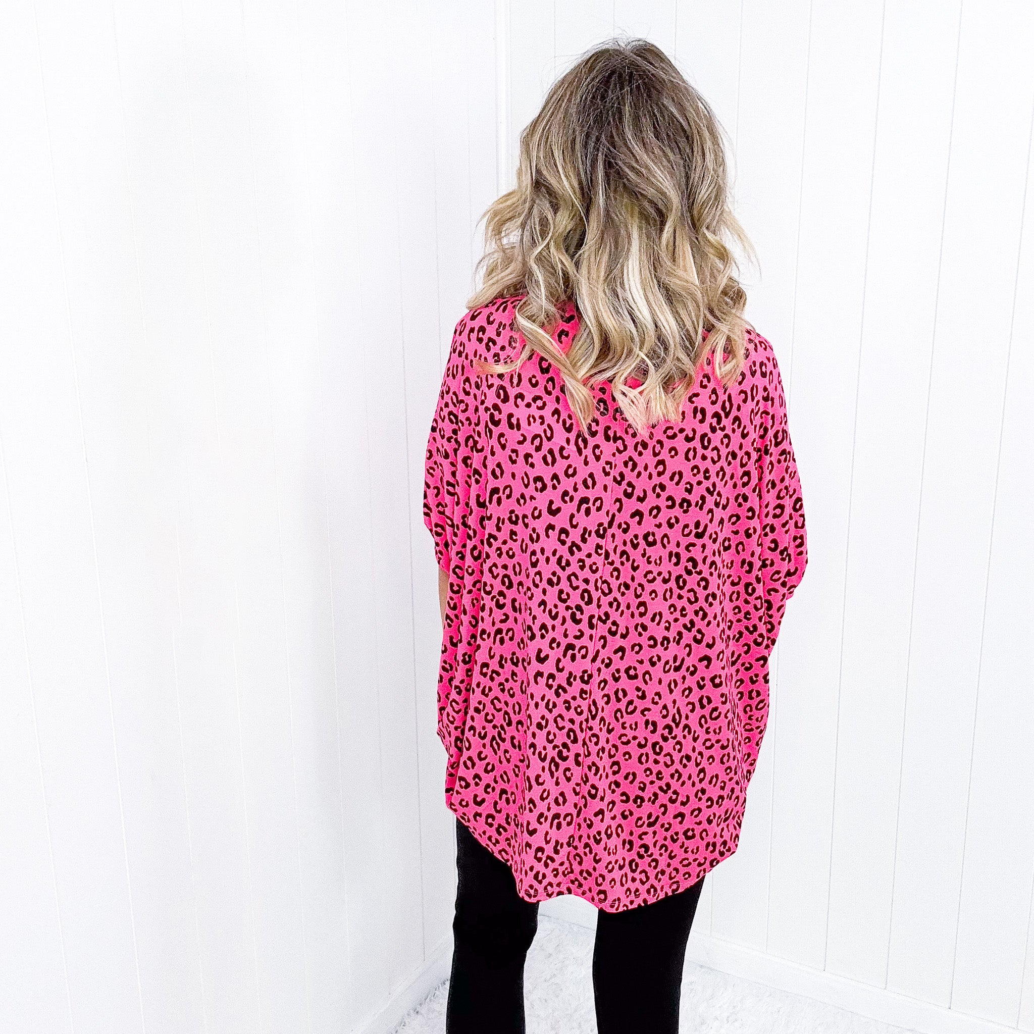 Dear Scarlett Essential Blouse in Hot Pink Leopard