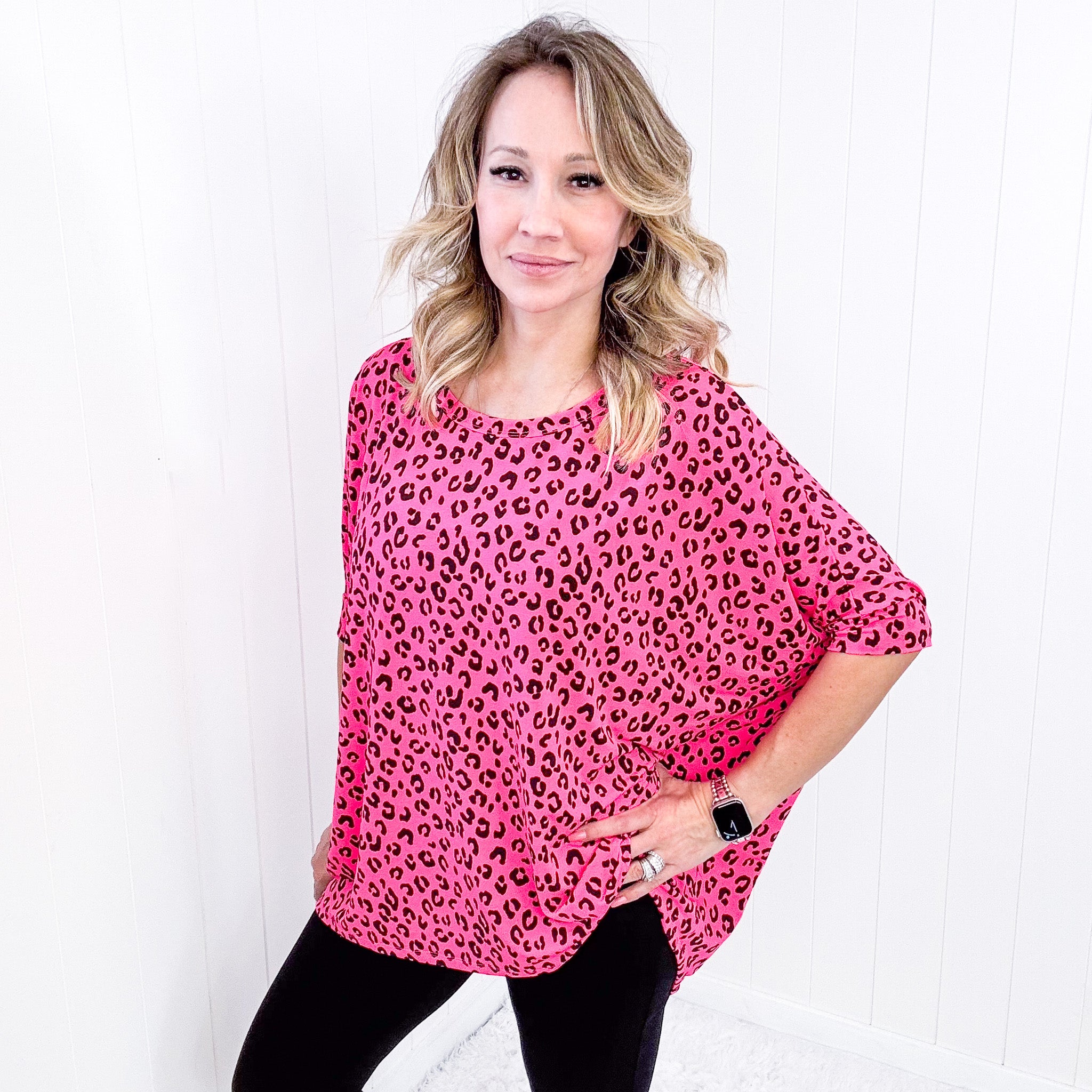 Dear Scarlett Essential Blouse in Hot Pink Leopard