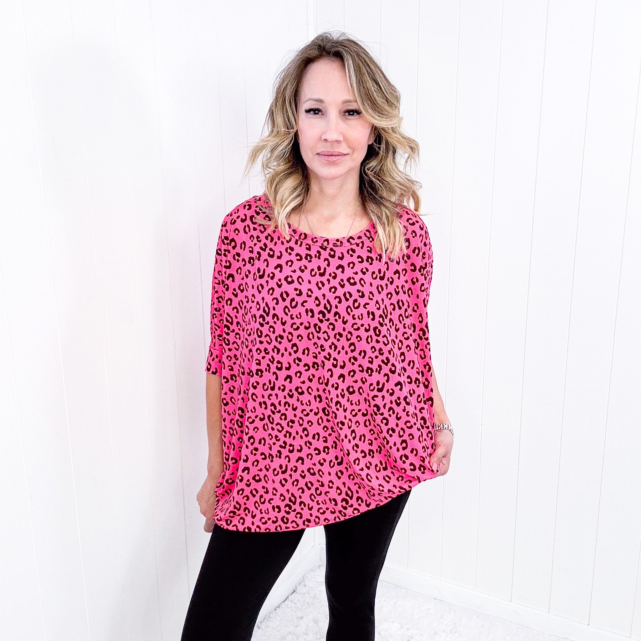 Dear Scarlett Essential Blouse in Hot Pink Leopard