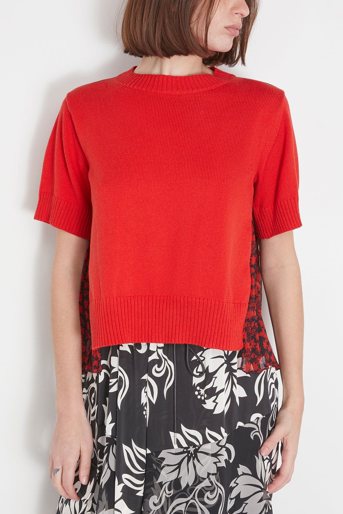 Floral Print Knit Pullover in Red