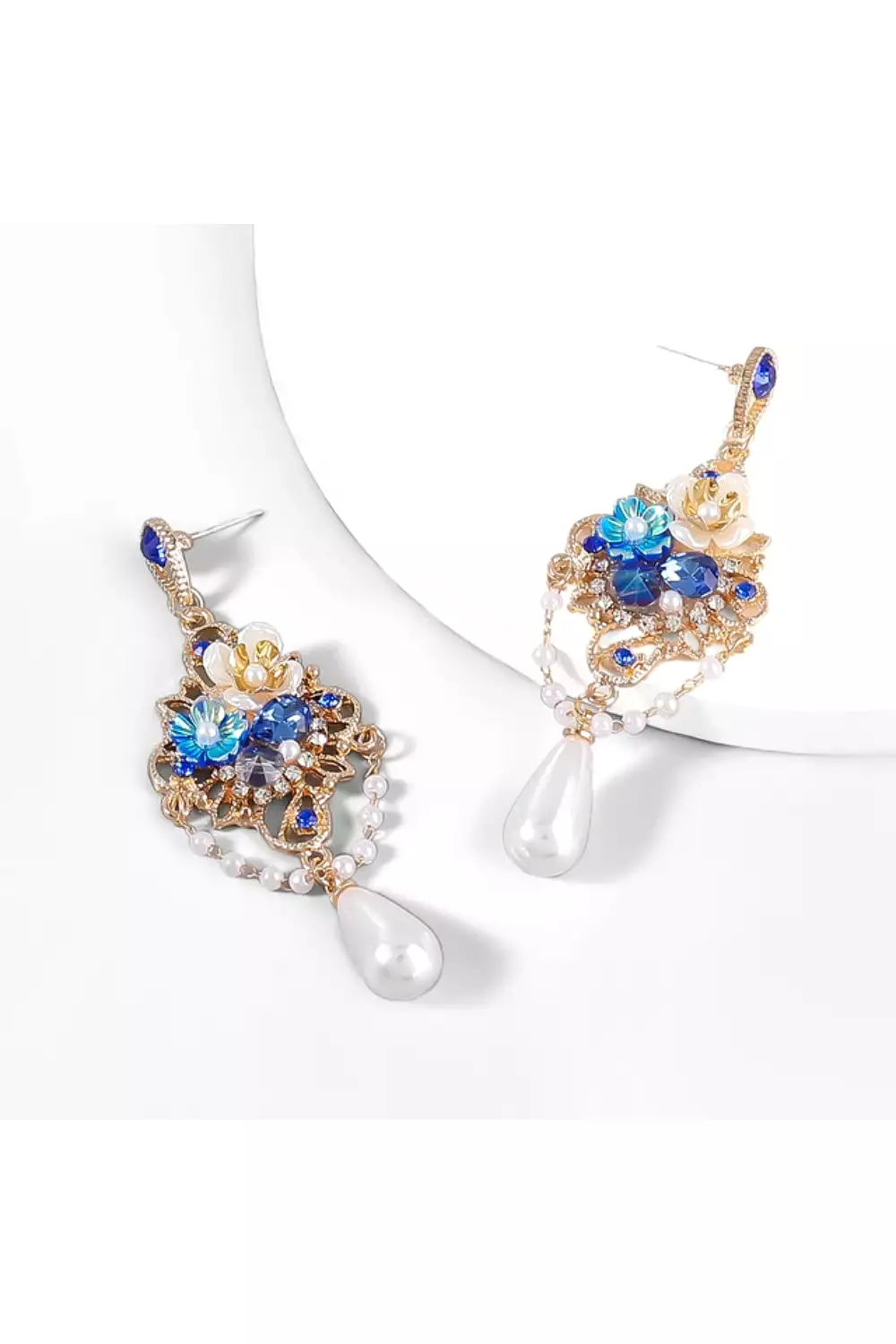 HOW GRAND EARRINGS BLUE