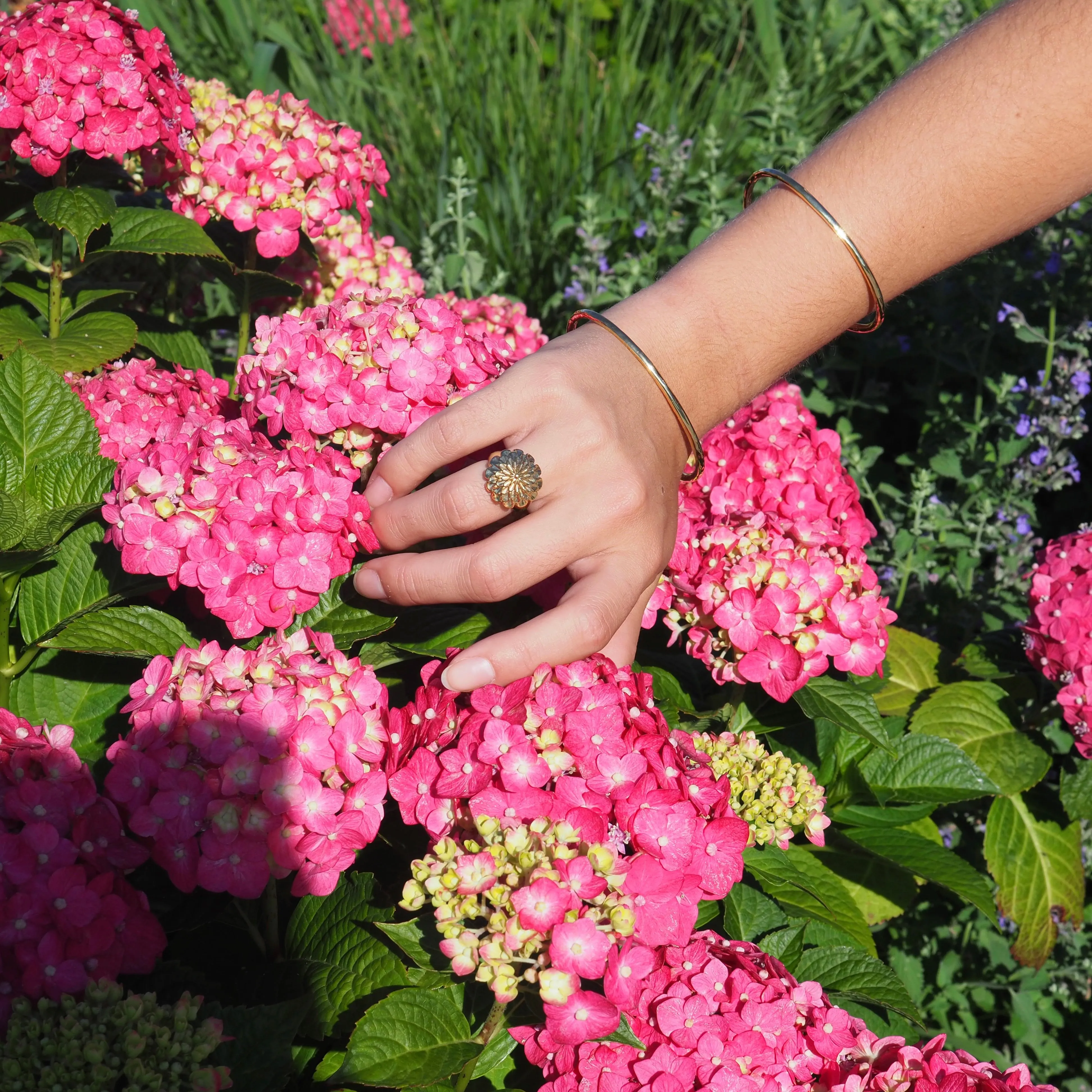 SUSIE DAHLIA FLORAL RINGS