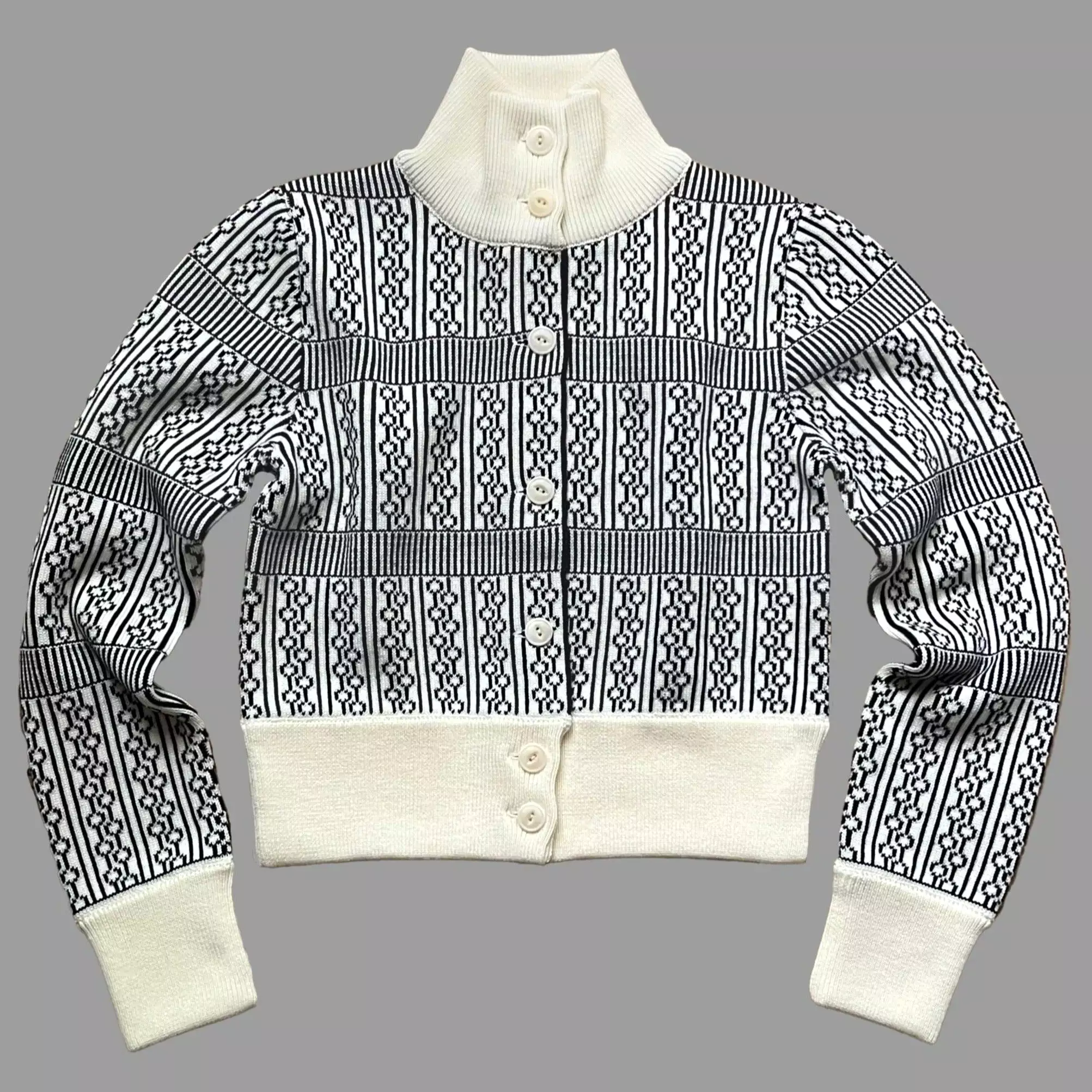 The Aviemore Ladies cardigan Cream & Navy Blue