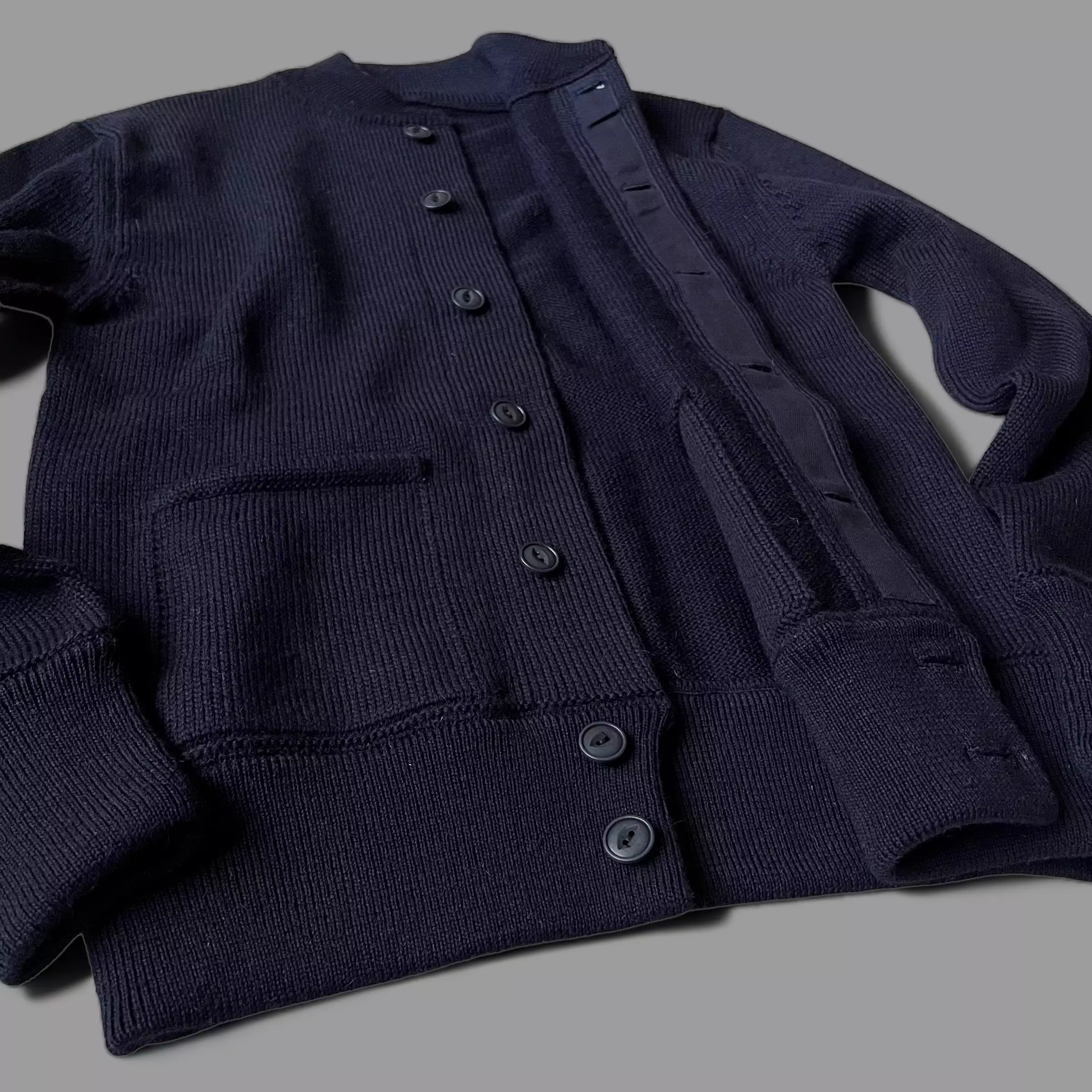 THE BRIG 2 CARDIGAN - NAVY