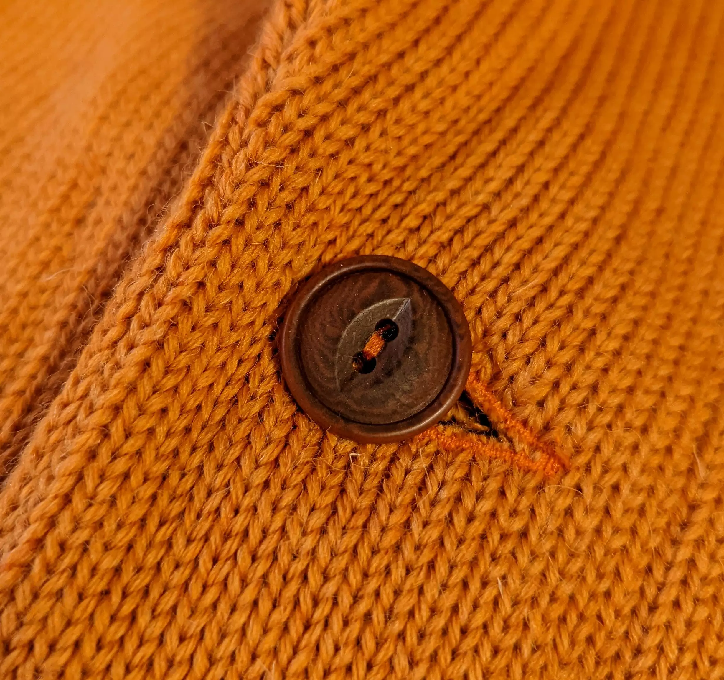 THE EXPLORER CARDIGAN - ORANGE