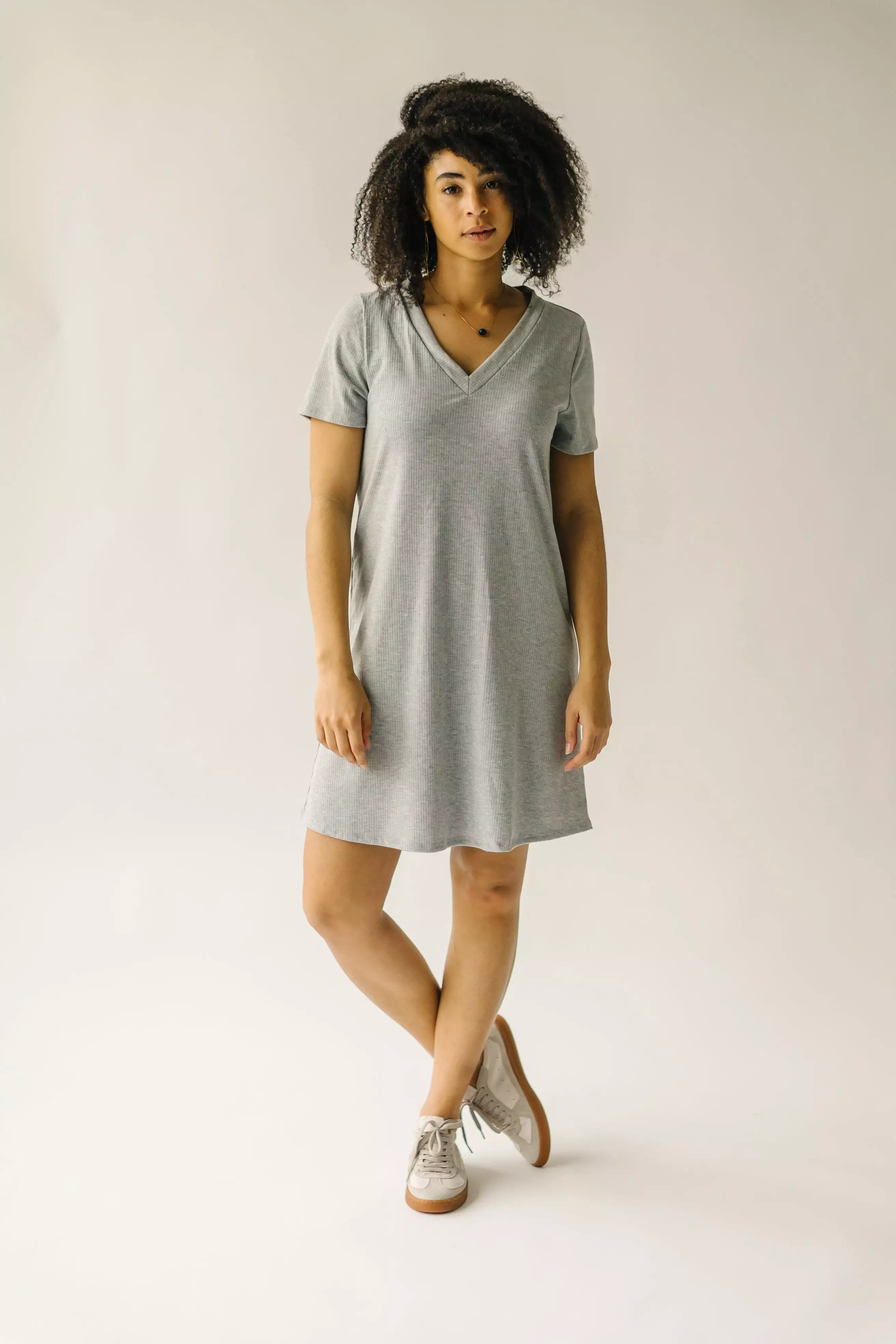 The Nyman Ribbed V-Neck Tee Dress in Heather Grey